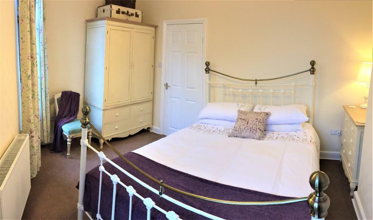 Browns Holiday Cottage Файли Экстерьер фото
